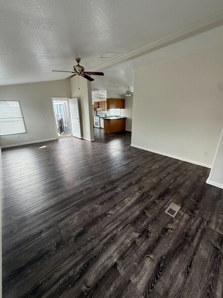 Building Photo - 9635 Gull St