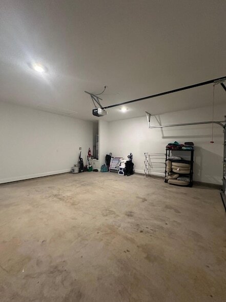 Building Photo - 7 Nest Ln