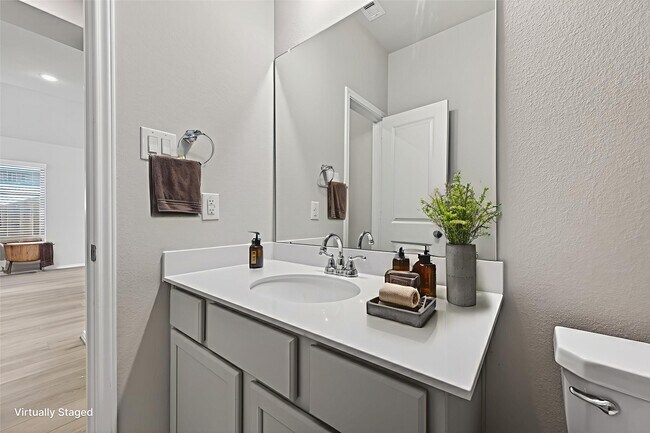 Building Photo - 1011 Shl Crk Trl