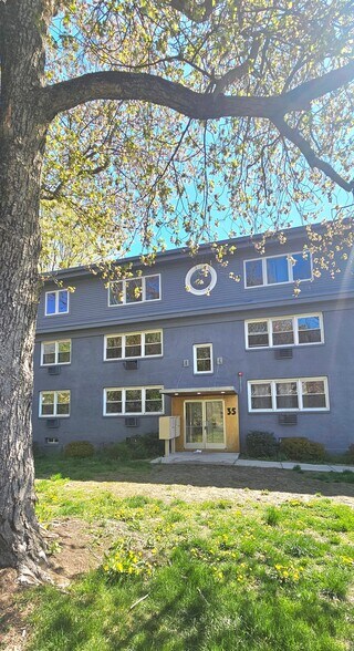 Building Photo - 35 Springside Ave