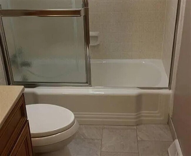 Building Photo - Circle Dr,Smart Home##
