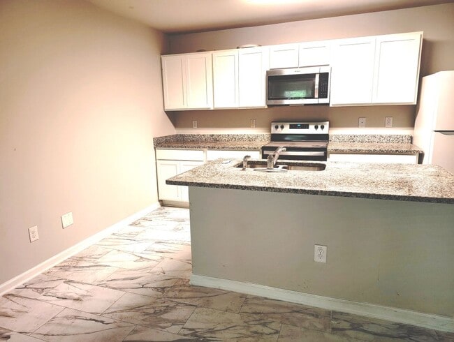 Building Photo - A Fabulous Place to Call Home!