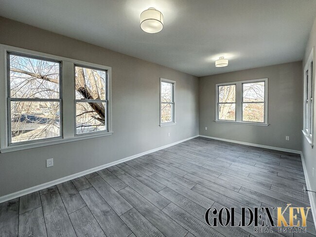 Building Photo - 3854-3831 31st St