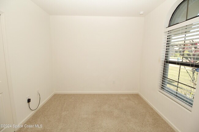 Building Photo - 4596 Broomsedge Cir