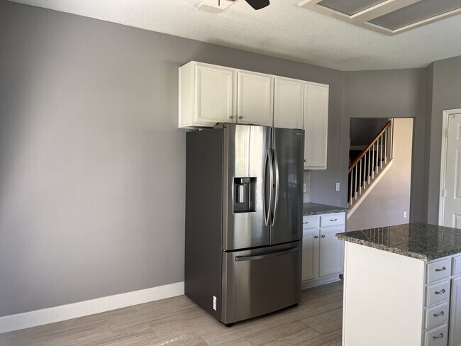 Building Photo - 9327 Restover Ln