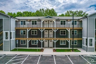 Building Photo - Linwood Creek Apartments