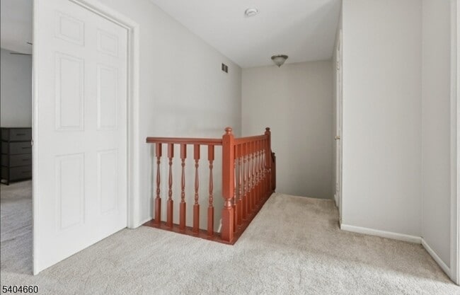 Building Photo - 360 Cotswold Pl