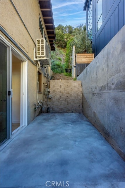 Building Photo - 1303 N Beverly Glen Blvd