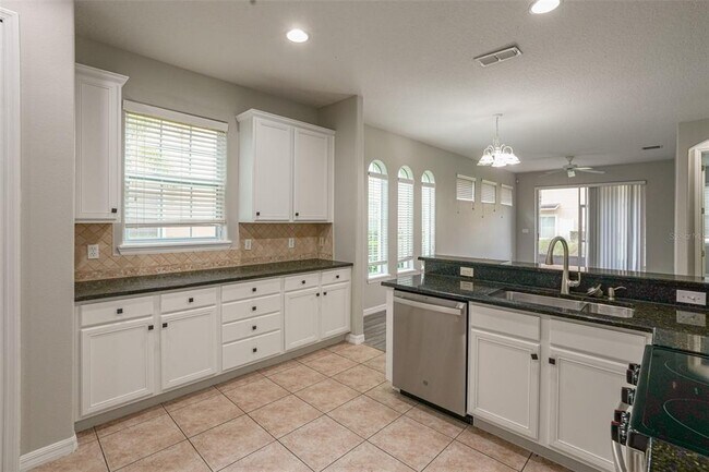 Building Photo - 10114 Willow Grove Ct