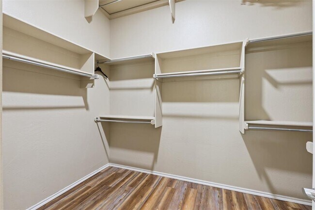 Building Photo - 13640 Ridge View Ln