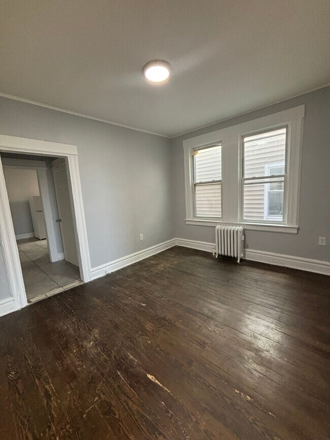 Building Photo - 591 15th Ave