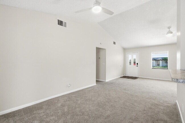 Building Photo - "Charming 3-Bedroom Oasis with 2 Baths on ...