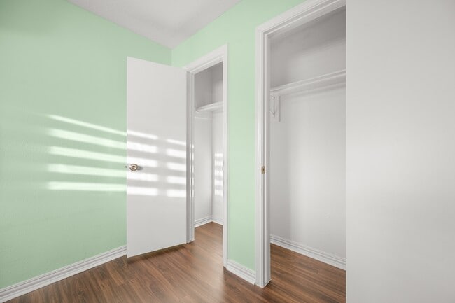 Building Photo - 1530 Hunter Green Ln