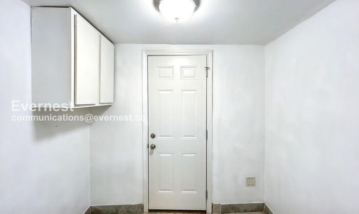 Building Photo - 761 Whitney Ave