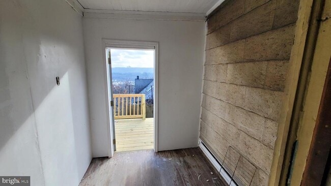 Building Photo - 262 Indiana Ave