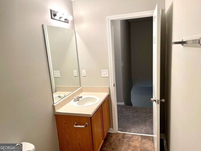 Building Photo - 7104 Merrywood Dr