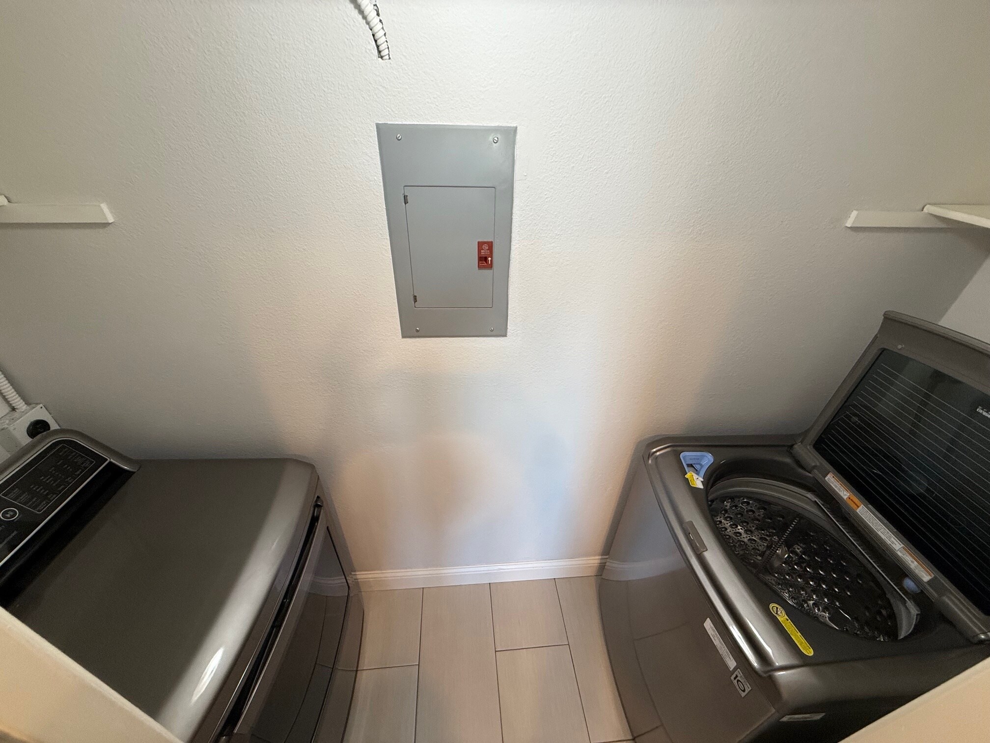 Building Photo - 4238 Vista Panorama Way