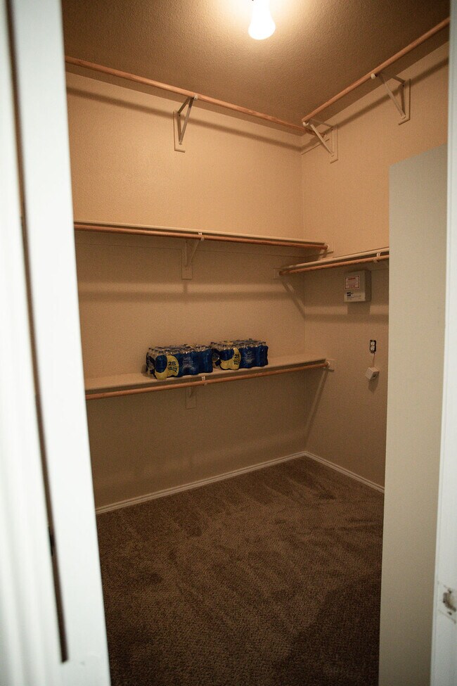 Building Photo - 1912 Cancun Dr