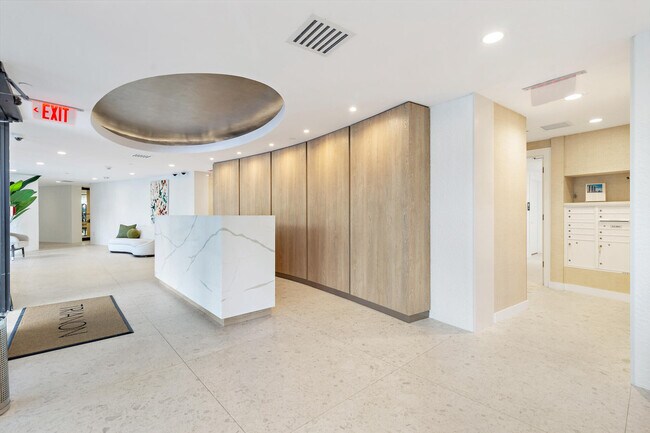 Building Photo - 1200 S Flagler Dr