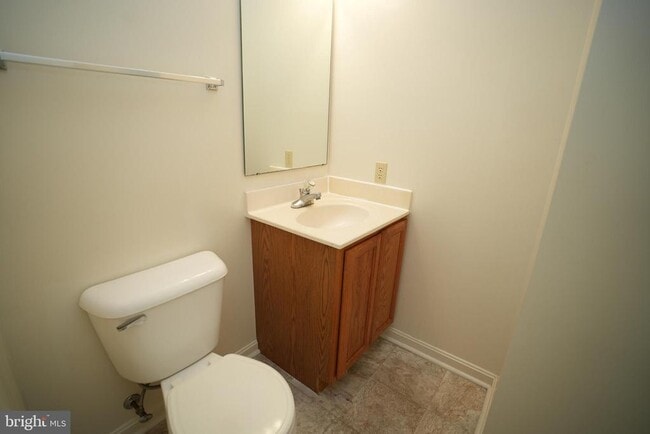 Building Photo - 45828 Wolftrap Way