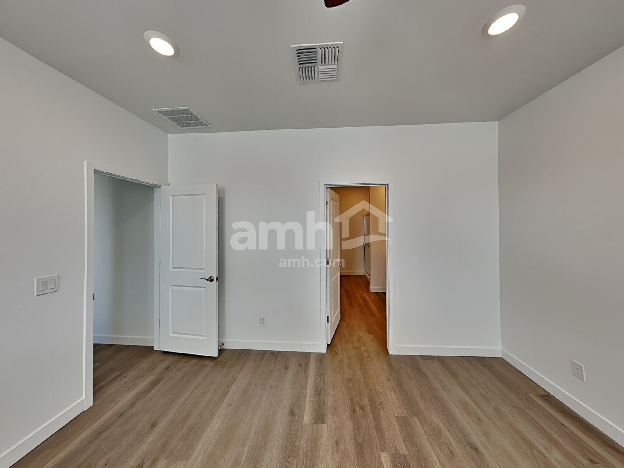 Building Photo - 14155 N Luckett Rd