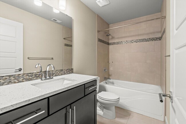 Building Photo - Backyard Putting Green + Outdoor Fireplace | Comfortable Puyallup Rental