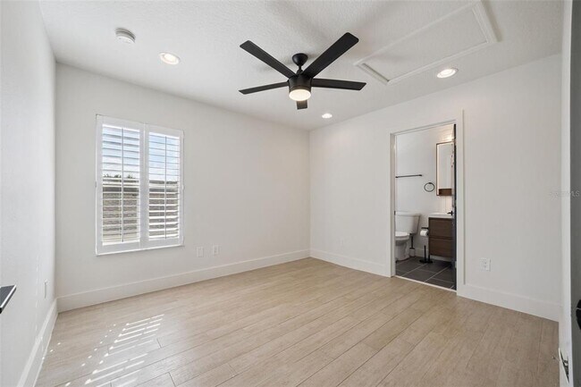 Building Photo - 6939 Pasturelands Pl