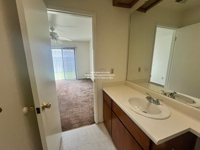 Building Photo - 6019 Carolina Cir