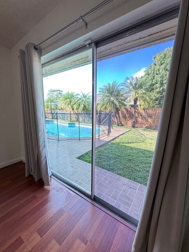 Building Photo - 13261 SW 102nd Terrace