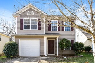 Building Photo - 5231 Fernhill Dr