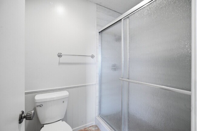 Building Photo - Prime Location | 2-Bed, 2-Bath with Fireplace and Patio