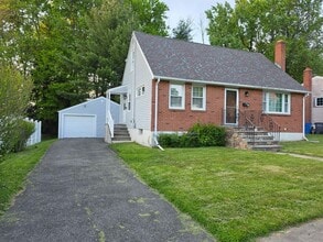 Building Photo - 97 Bates St