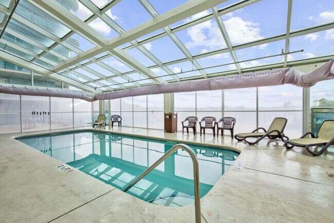 Building Photo - 1321 S Ocean Blvd