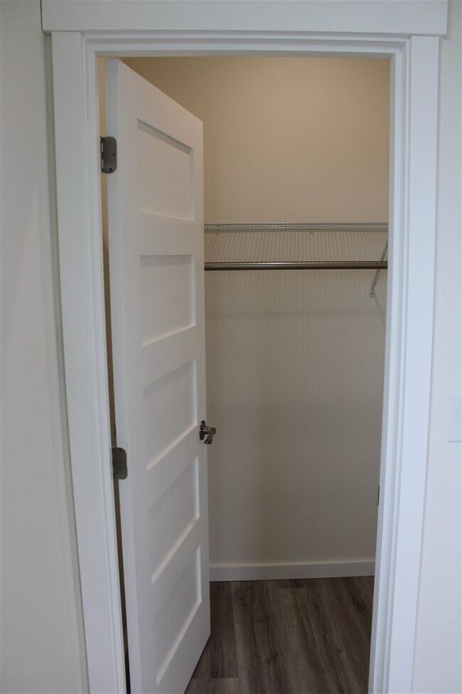 Building Photo - 2 bedroom 2 bathroom Brand  New Construction
