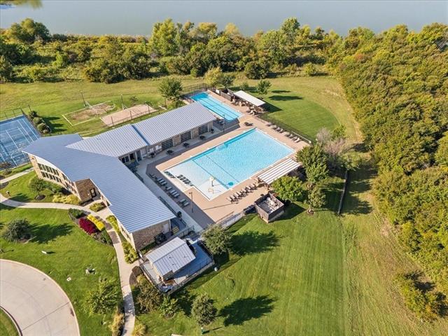 Building Photo - 2145 Barx Dr