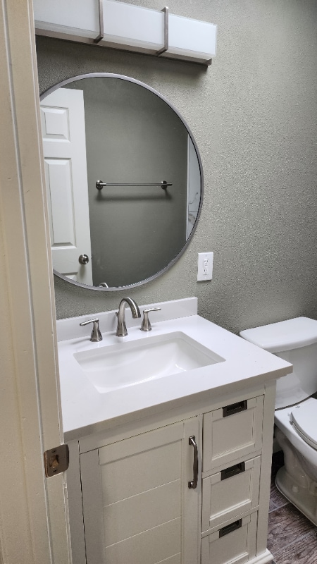 Building Photo - 3438 E Monte Vista Dr