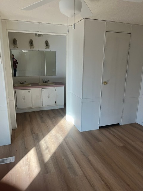 Building Photo - 8379 Parkview Ln