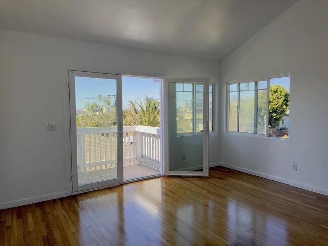 Building Photo - 731 Beryl St