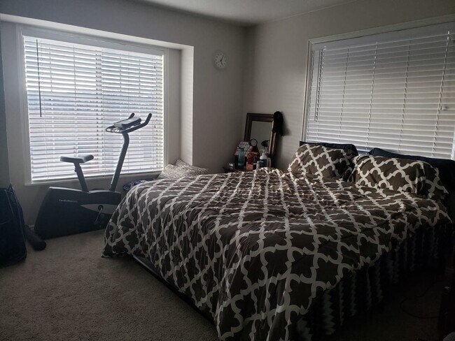 Building Photo - Fantastic 3 Bedroom Condo in Provo