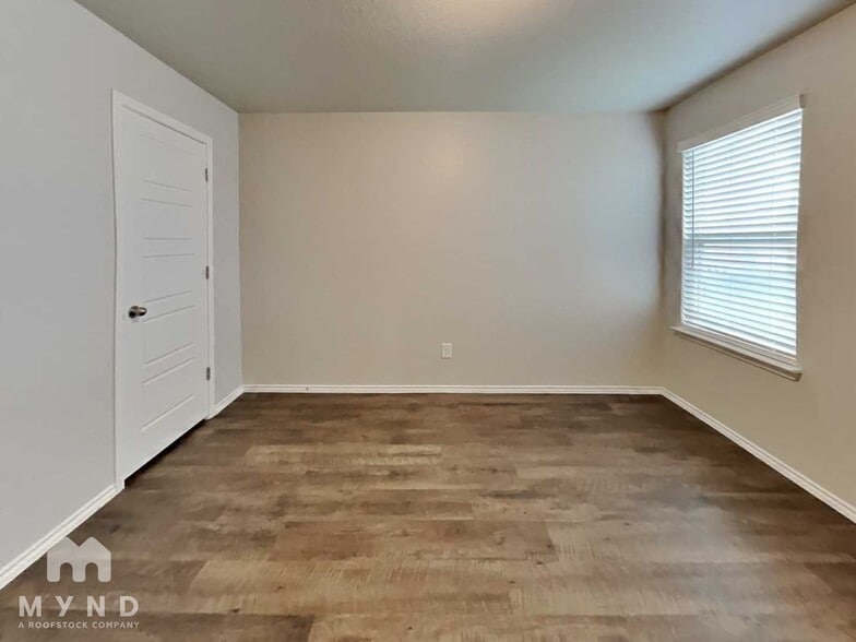 Building Photo - 13019 Lineberry Ln