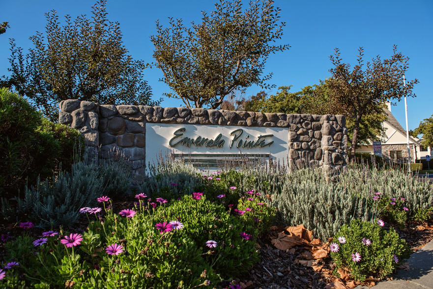 Emerald Pointe - Rohnert Park, CA | Apartment Finder