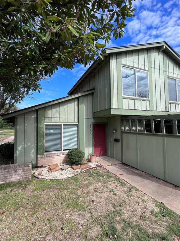 Building Photo - 5065 Fort Clark Dr