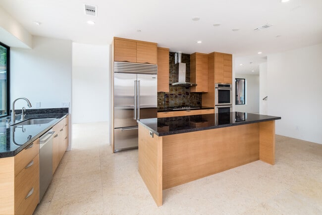 Building Photo - 157 W Leucadia Blvd