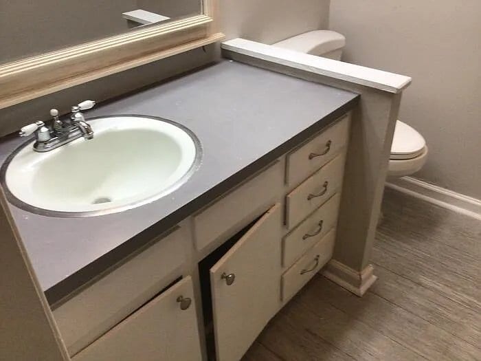 Building Photo - 9 Hemlock Dr