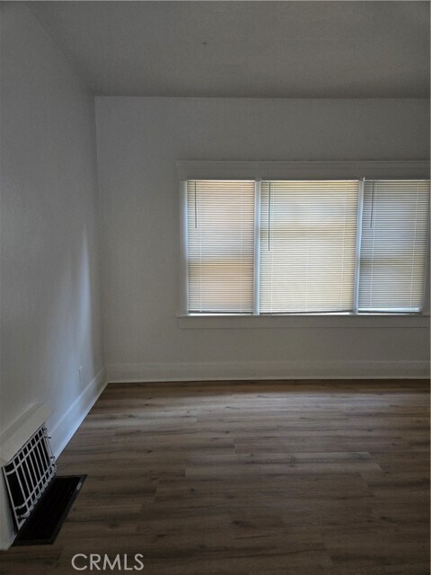 Building Photo - 209 S Birch St