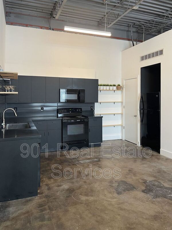 Building Photo - 676 Marshall Ave