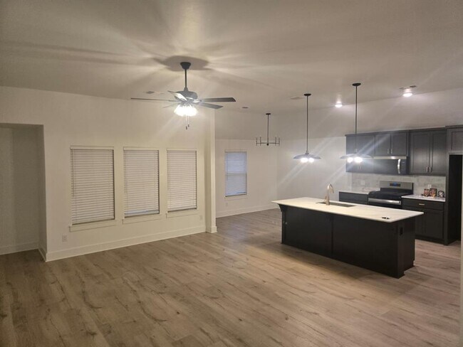 Building Photo - 17705 Horne Ln