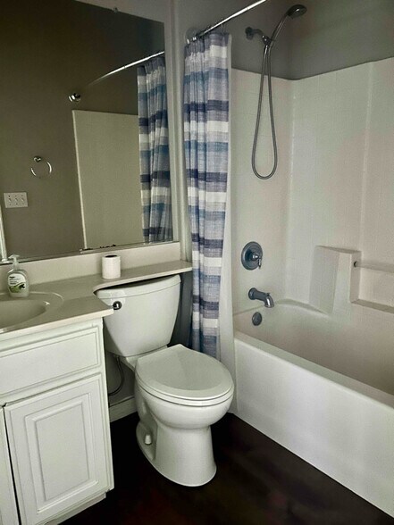 Building Photo - 5412 Etherington Ct