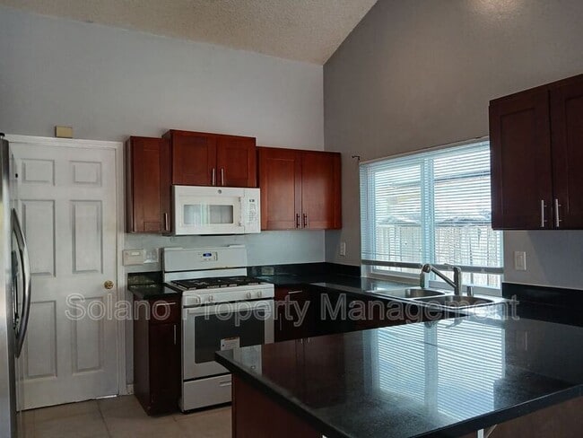 Building Photo - 400 Mokelumne Dr