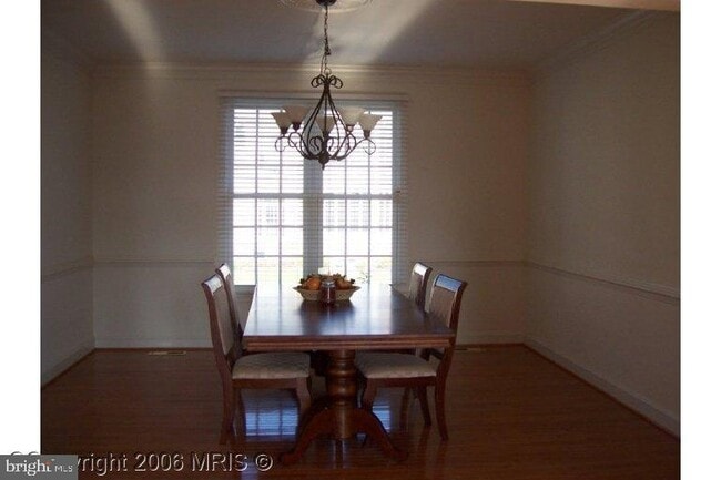 Building Photo - 15520 Tuxedo Ln